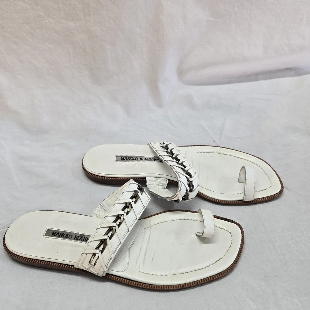 Manolo Blahnik Women's 40.5 White Toe Loop Leather Brass Chain Sandals - Picture 2 of 6
